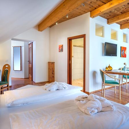 Hotel Haeuserl Im Wald มาริอัปฟาร์ ภายนอก รูปภาพ