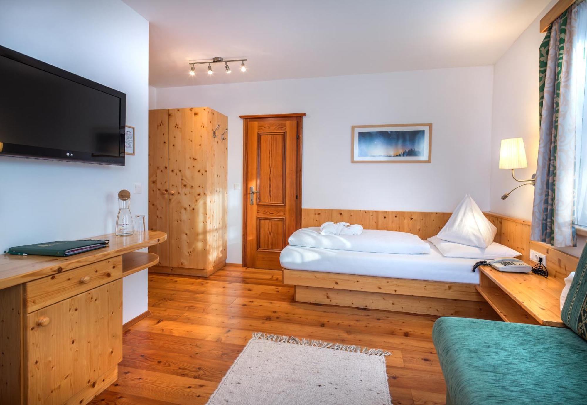 Hotel Haeuserl Im Wald มาริอัปฟาร์ ภายนอก รูปภาพ